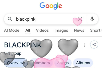 하트 버튼, 핑크 안개, 검정·핑크 하트가 보이는 BLACKPINK 검색 결과 화면